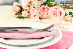 Tischdekoration-rosa-weiÃŸ-+-Rosen-rosa-M